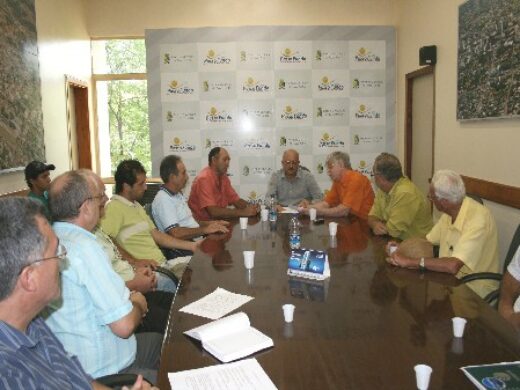 Prefeitura faz mutirão no interior