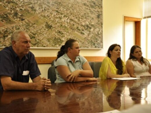 Fortalecimento da Feira do Produtor é discutido na Prefeitura