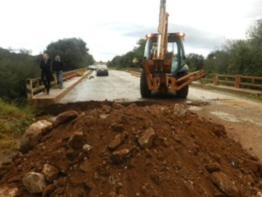 Prefeitura realiza reparo emergencial na rodovia Transbrasiliana