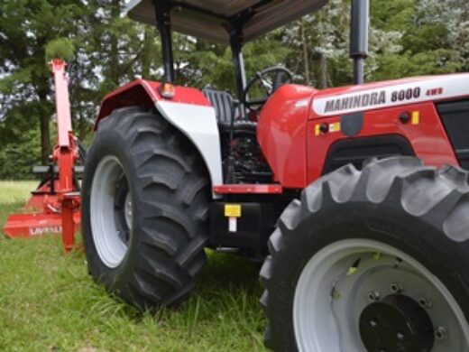 Prefeitura entrega novos equipamentos para serviços nos distritos da cidade