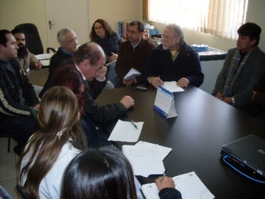 Gripe A Comitê recomenda cancelamento de eventos