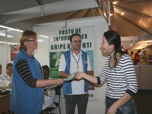 Gripe A está controlada mas prevenção continua