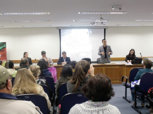 Governo Municipal inicia vacinação em casa para idosos