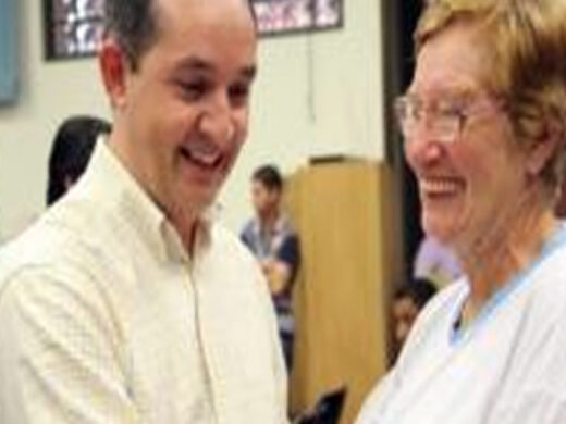 Lançado pela Prefeitura, Vacinação em Casa vai atender 20 mil idosos