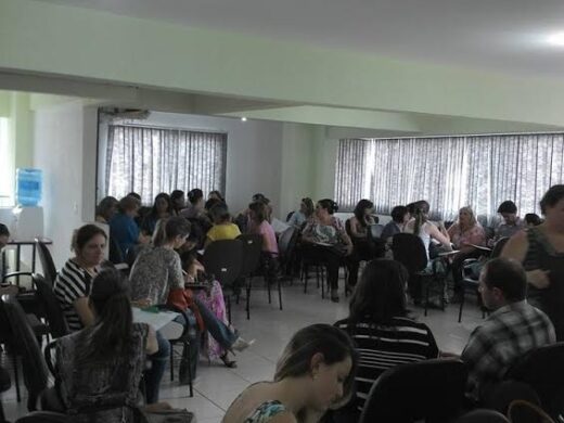 Encontro realizado em Passo Fundo debate práticas psicológicas no SUAS