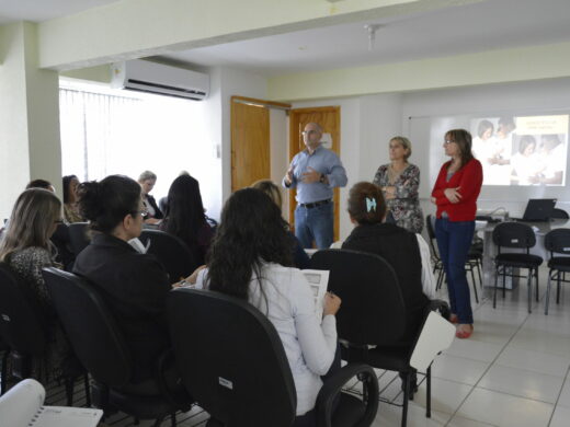 Prefeitura capacita enfermeiras para enfrentar Mortalidade Infantil