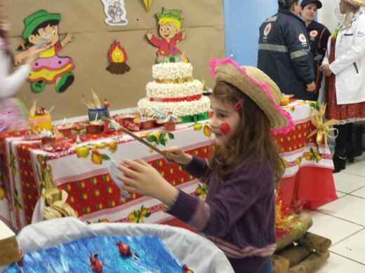 Hospital Municipal faz festa junina para crianças