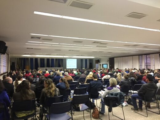 Encontro sobre tuberculose com grande público