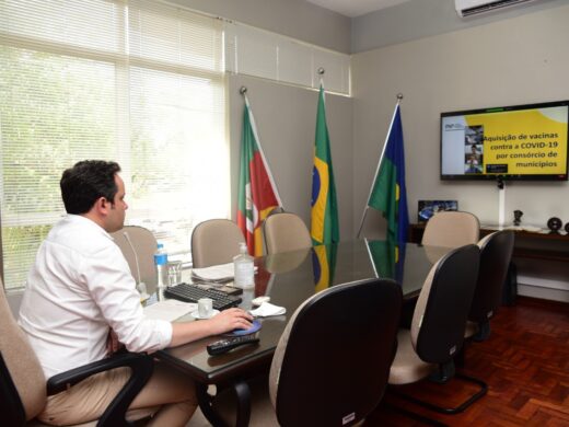 Aquisição de vacinas por parte de municípios
