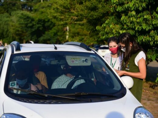 Vacinação conta com voluntários