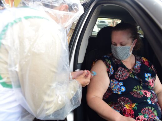 Vacinação seguirá nesta quinta-feira (6)