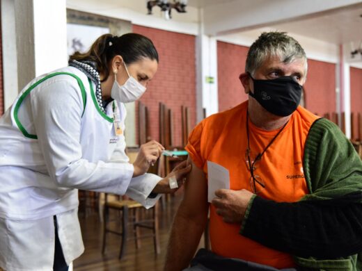 Nesta terça-feira, haverá aplicação de 2ª doses