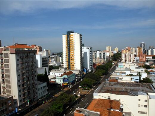 Prefeito Dipp acompanha obras para XV Rodeio de Passo Fundo