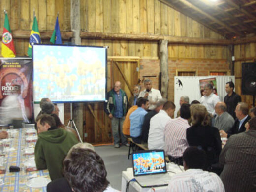 Prefeitura realiza obras no Parque de Rodeio