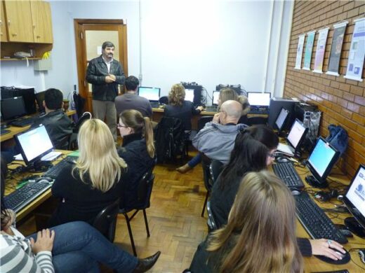 Prefeitura realiza treinamento através do SICONV