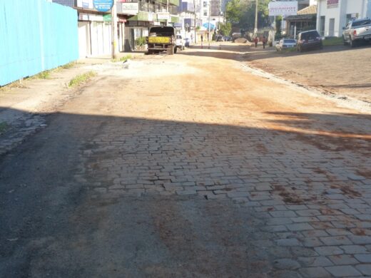 Empresa aguarda melhor condição no tempo para concluir obras na Sete de Setembro