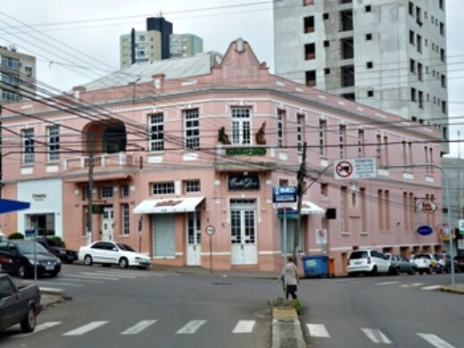 Prédio do antigo Hotel Glória passa a integrar o Patrimônio Histórico da cidade