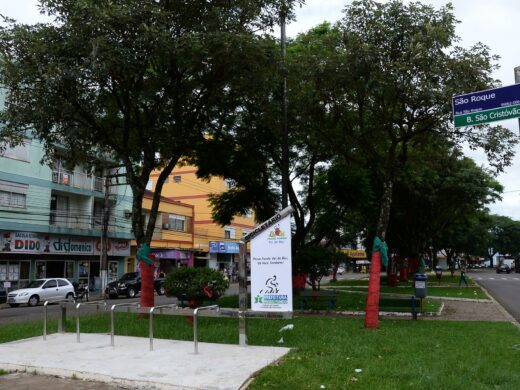 Prefeitura instala novos bicicletários