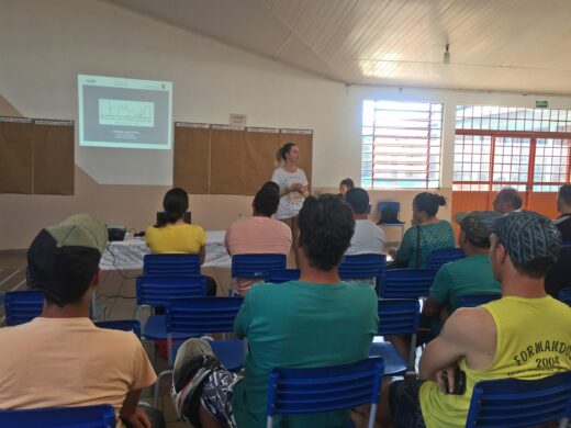 Bairros Zachia e Valinhos participam de oficina