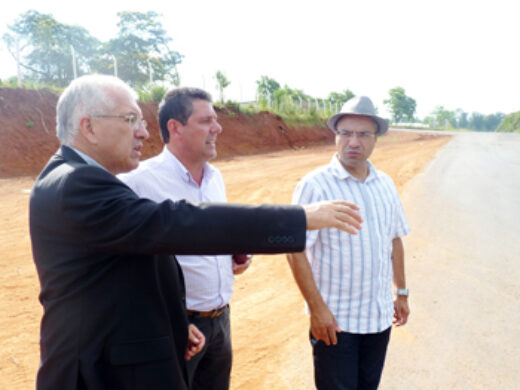 Prefeitura trabalha com ação integrada para solucionar problemas no trânsito