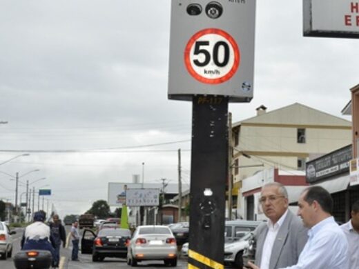 Secretaria de Segurança elabora estudo sobre retirada de lombadas eletrônicas