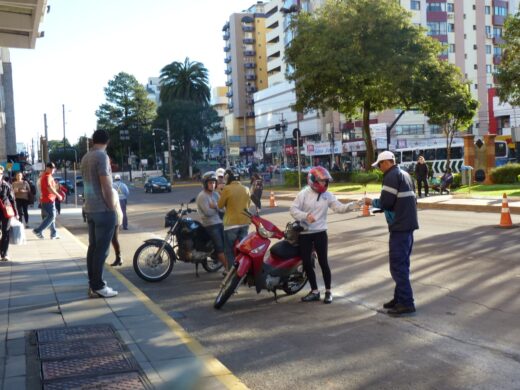 Guarda Municipal de Trânsito realiza fiscalização