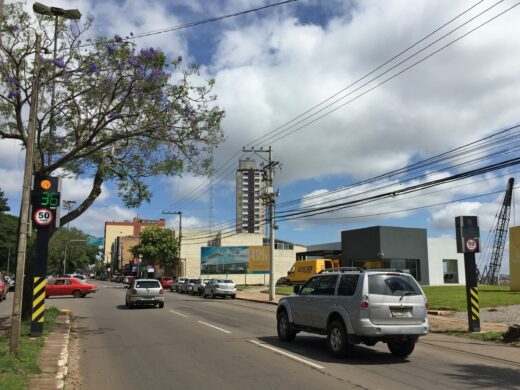 Lombadas eletrônicas entram em funcionamento