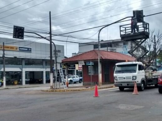 Semáforos: fiscalização entra em funcionamento