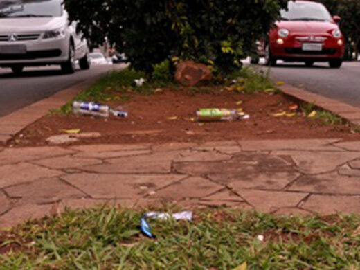 Prefeitura realizará limpeza na Rua Independência nos finais de semana