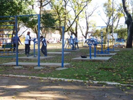 Prefeitura trabalha na recuperação de academias ao ar livre