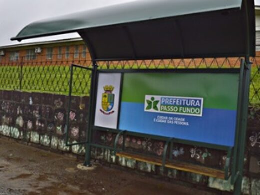 Mais de 400 novos abrigos de ônibus instalados em Passo Fundo