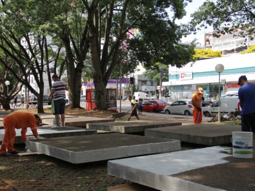 Tochetto: ação de limpeza e abordagem sociais