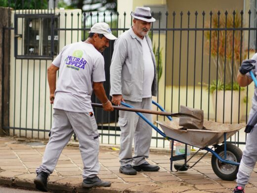 Prefeitura segue com ações de limpeza e zeladoria nos bairros