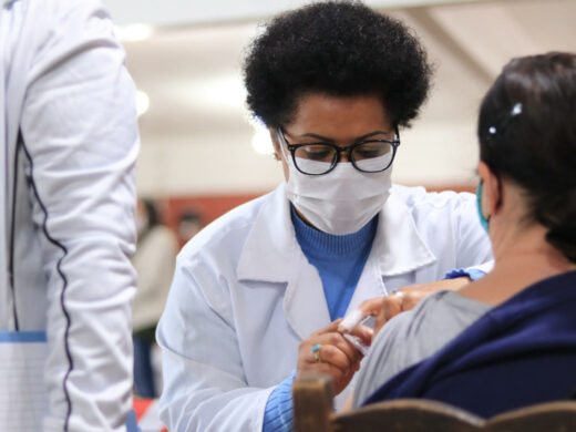 Quinta-feira terá aplicação de segundas doses